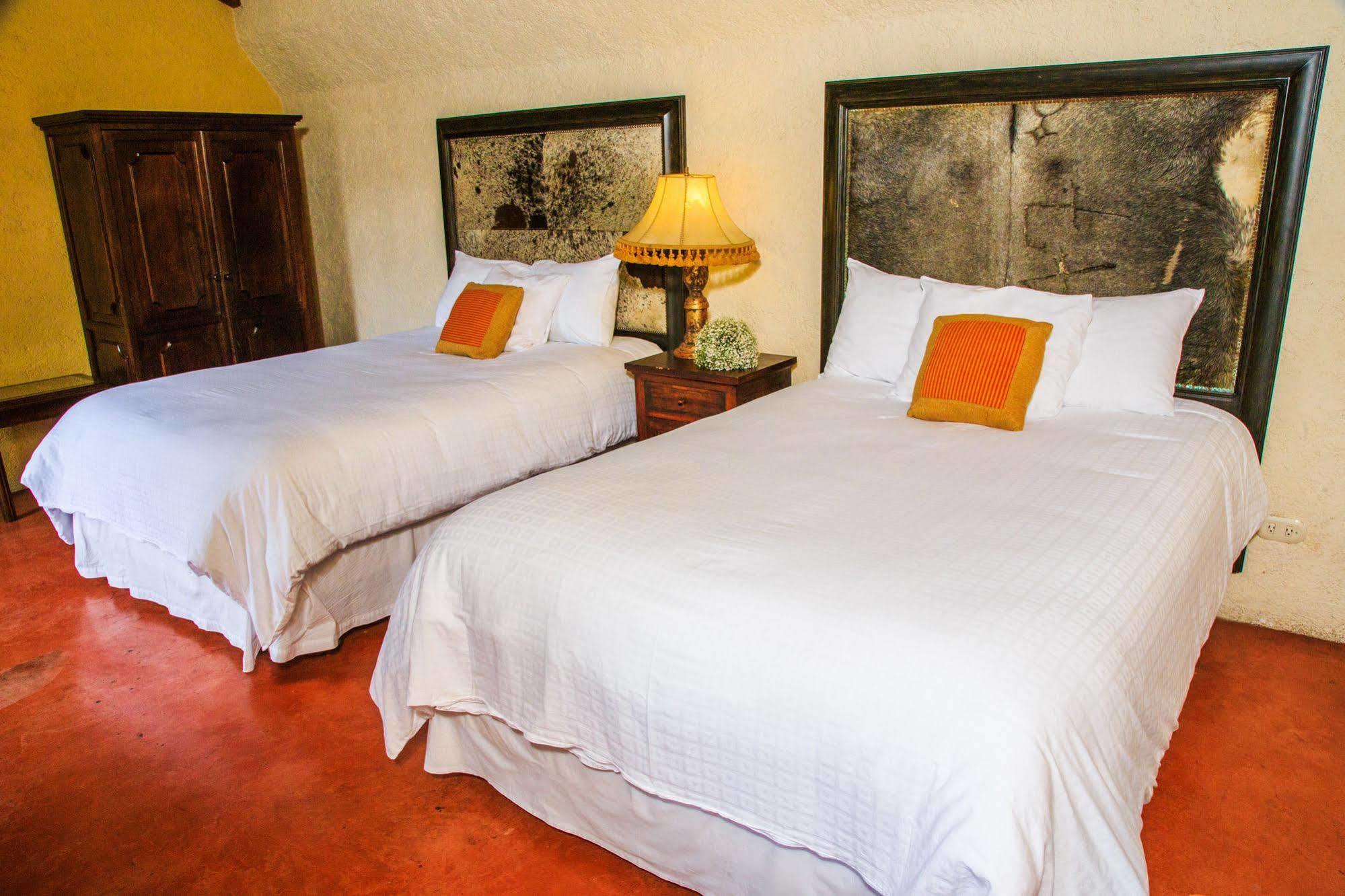 Hotel Lo De Bernal Antigua Extérieur photo